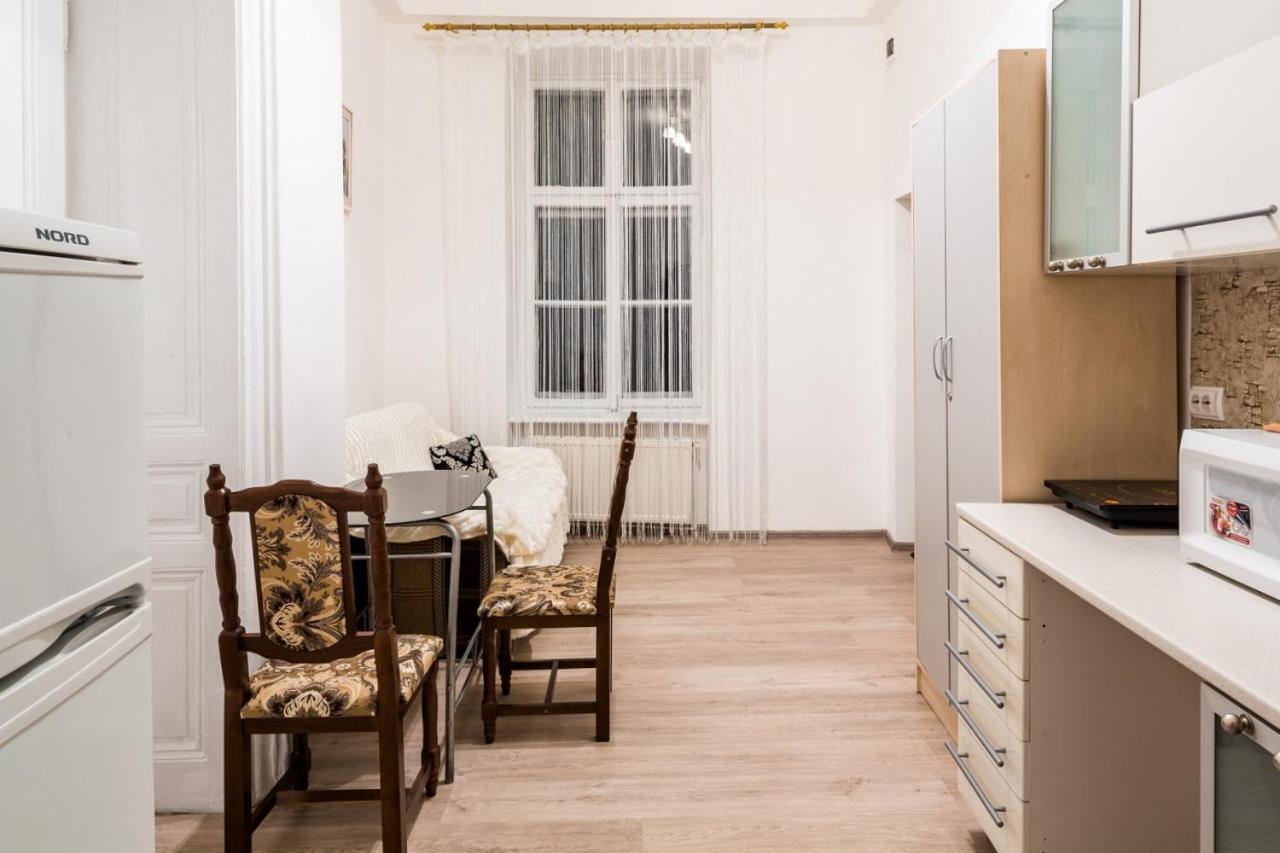 Apartament On Franka Street Daire Lviv Dış mekan fotoğraf